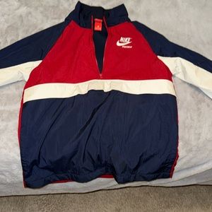 Nike men’s wind breaker